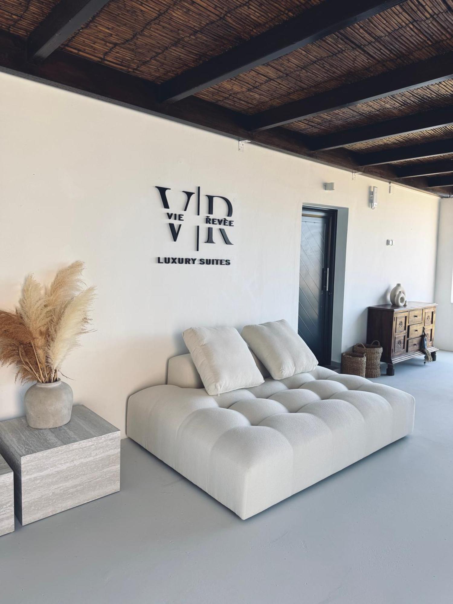 Vie Revee Luxury Suites Ganema エクステリア 写真